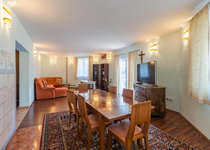 House With A Swimming Pool Radmani, - 16440 Dom wakacyjny